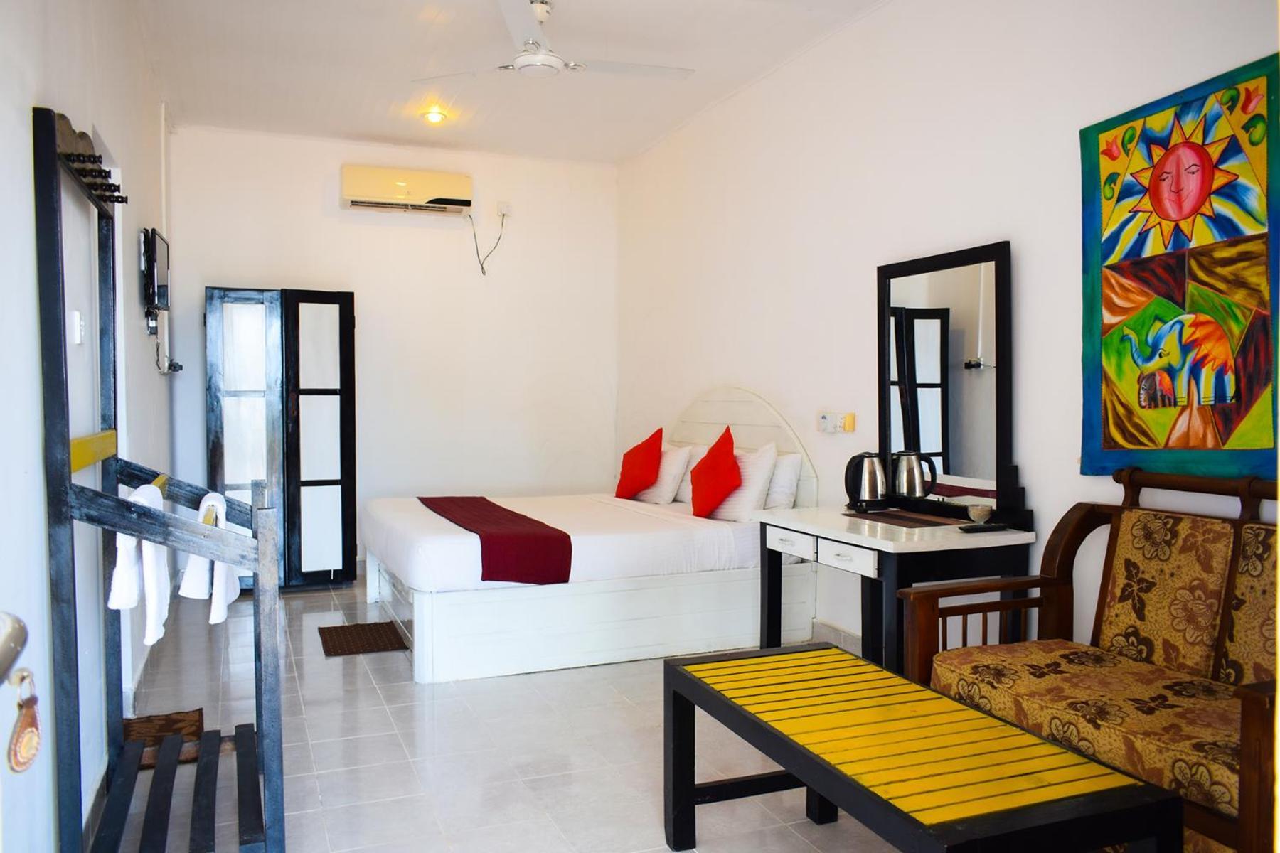 Golden Beach Cottages Trincomalee Exterior foto