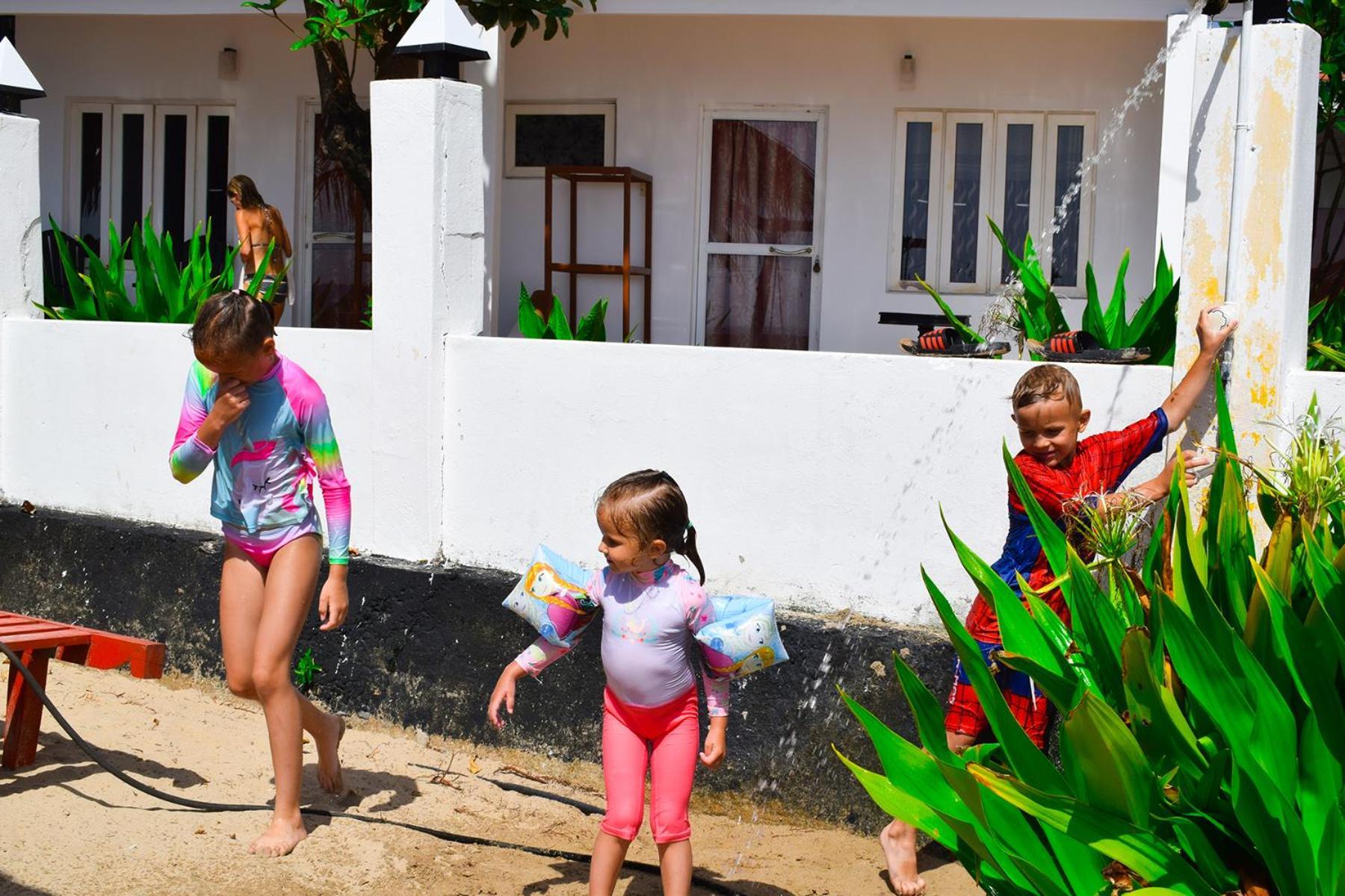 Golden Beach Cottages Trincomalee Exterior foto
